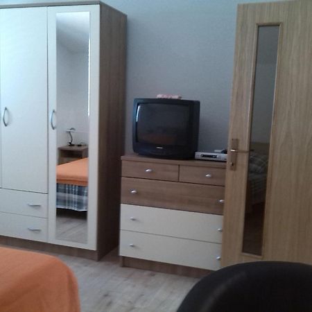 Apartments Batarilo غورني كارين الغرفة الصورة