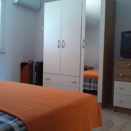 Apartments Batarilo غورني كارين الغرفة الصورة