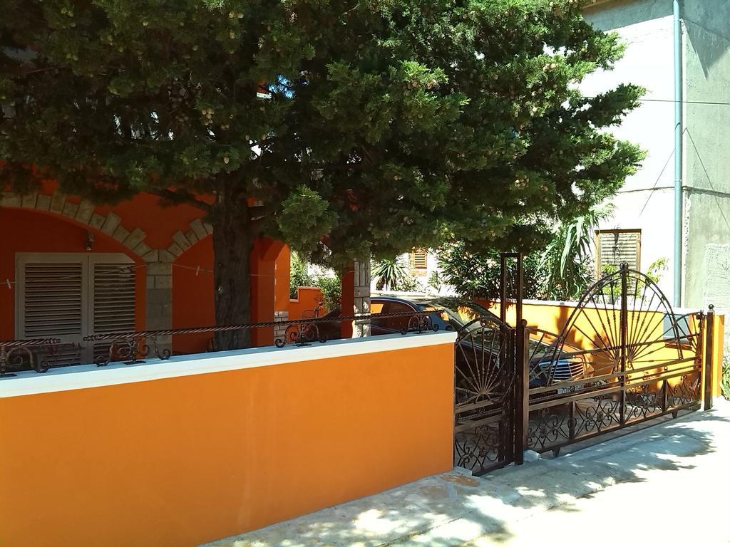 Apartments Batarilo غورني كارين المظهر الخارجي الصورة