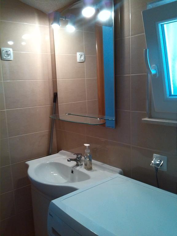 Apartments Batarilo غورني كارين الغرفة الصورة